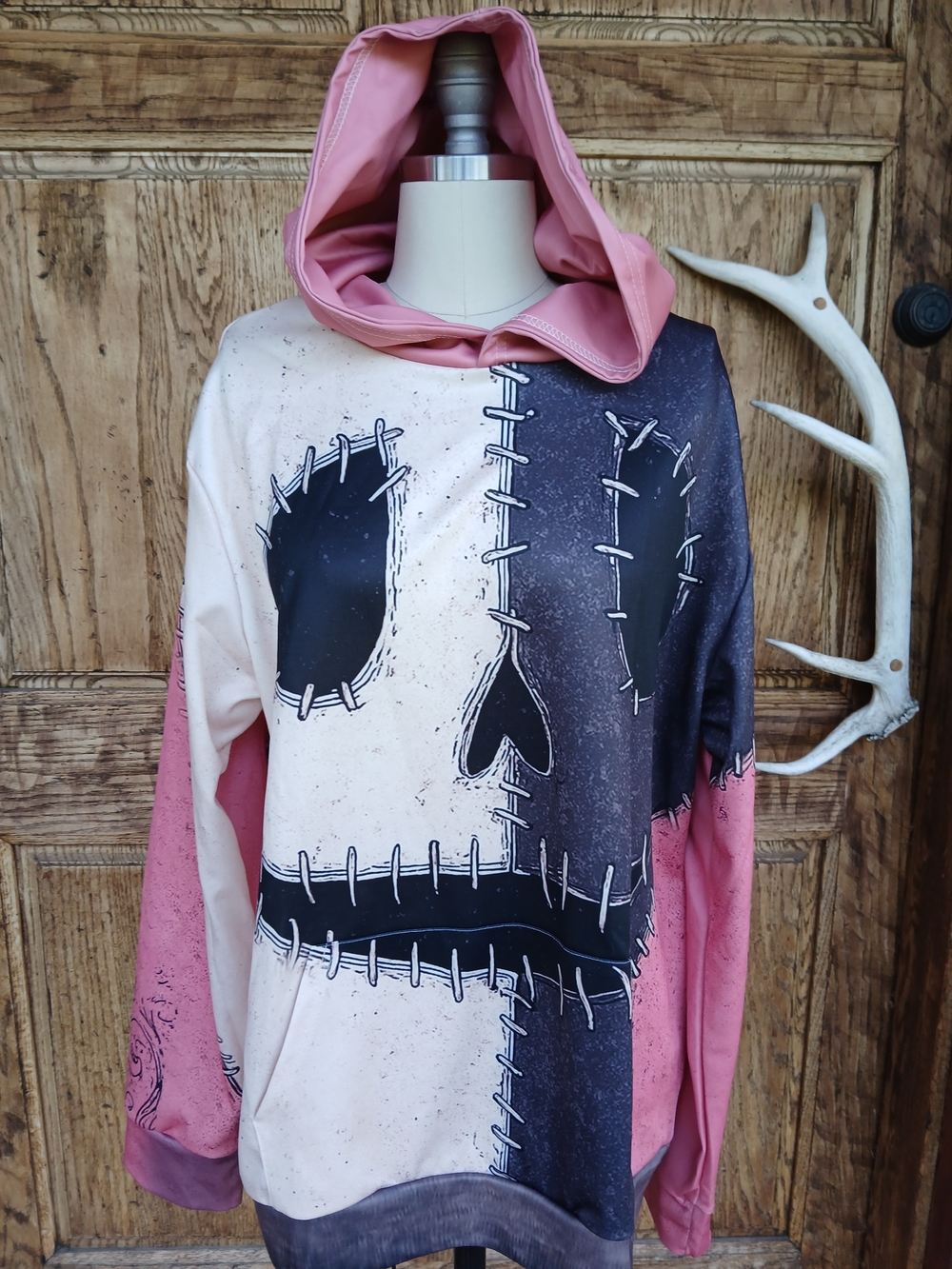 Skull Stitch Graphic Hoodie in Pink Black Nightmare Before Christmas XL